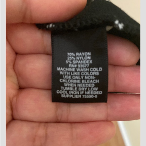 Bold Elements Black and White Stripe Dress (Large) - Picture 5 of 9